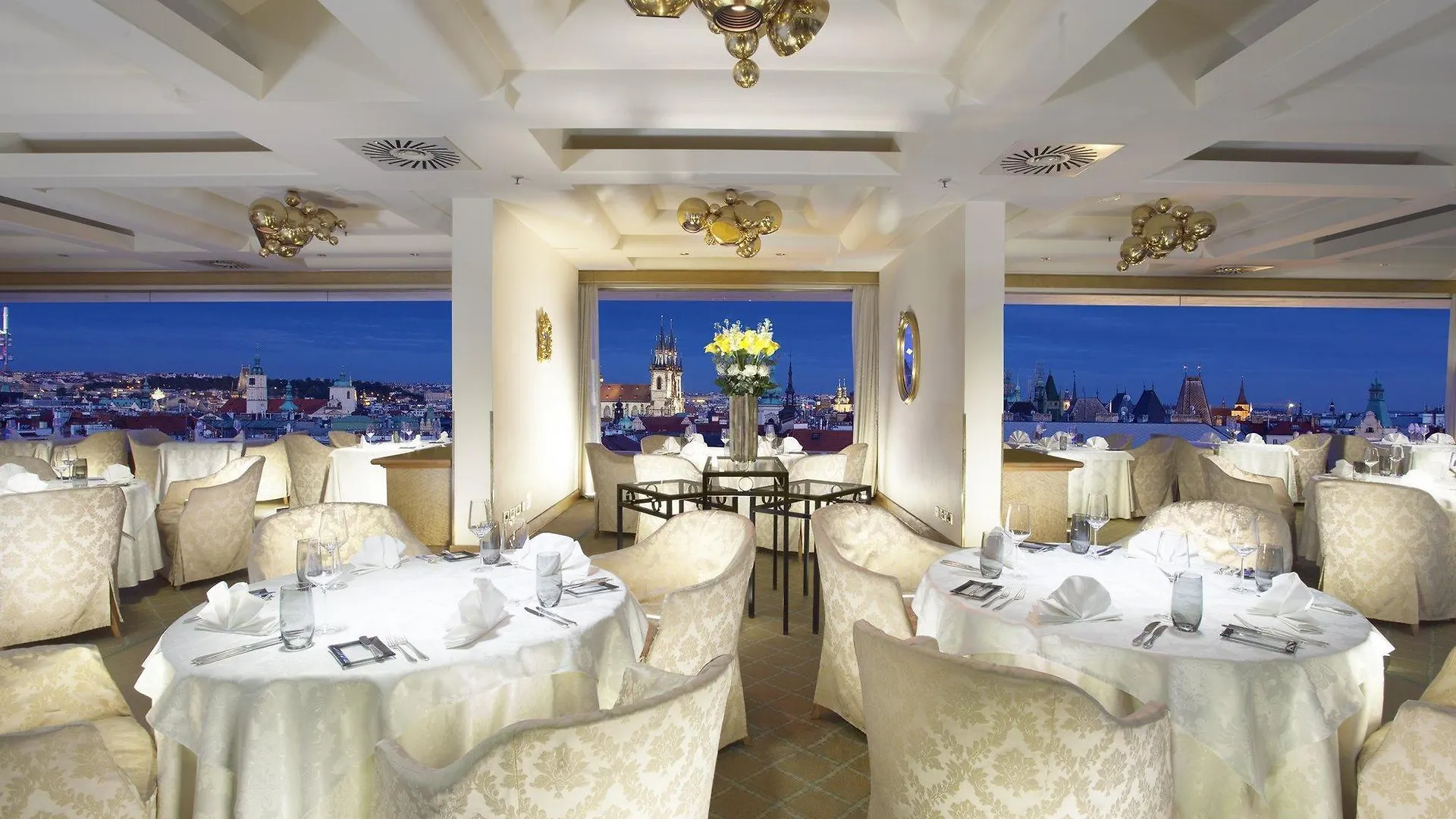 Hotel InterContinental Praga 5*,